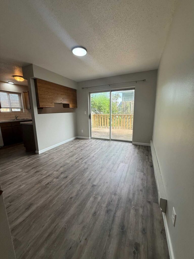 1340 rose st 07 - Divine Properties