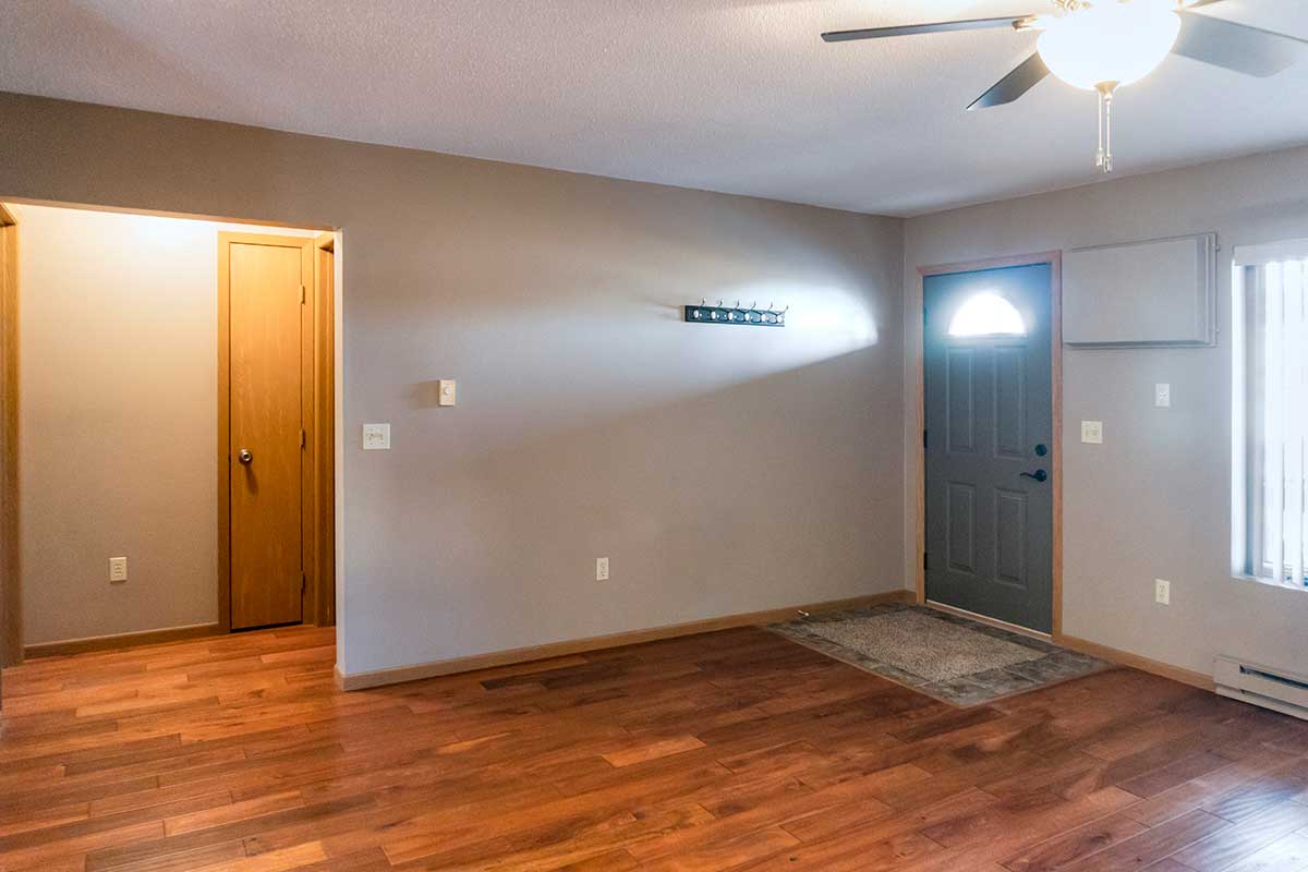 South Decorah Street-unit1-4