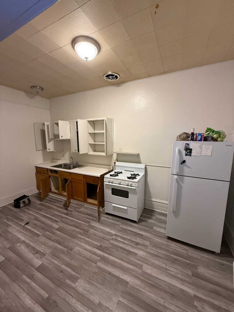 caledonia building unit 1359 01 - Divine Properties